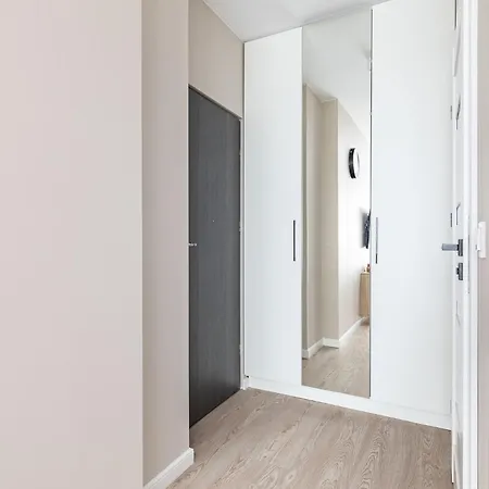 Ministudios Ursus By Vaya * Varsavia